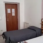 In The Center Guesthouse