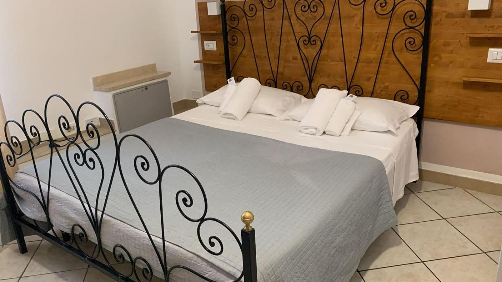 In The Center Guest house