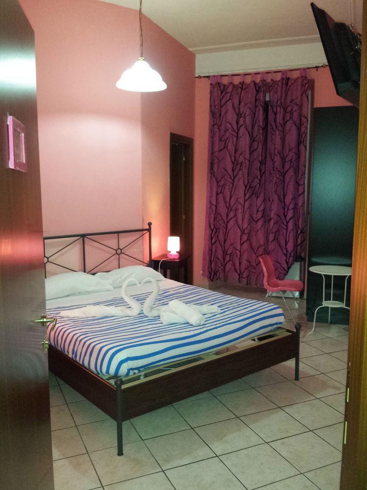 In The Center Guest house